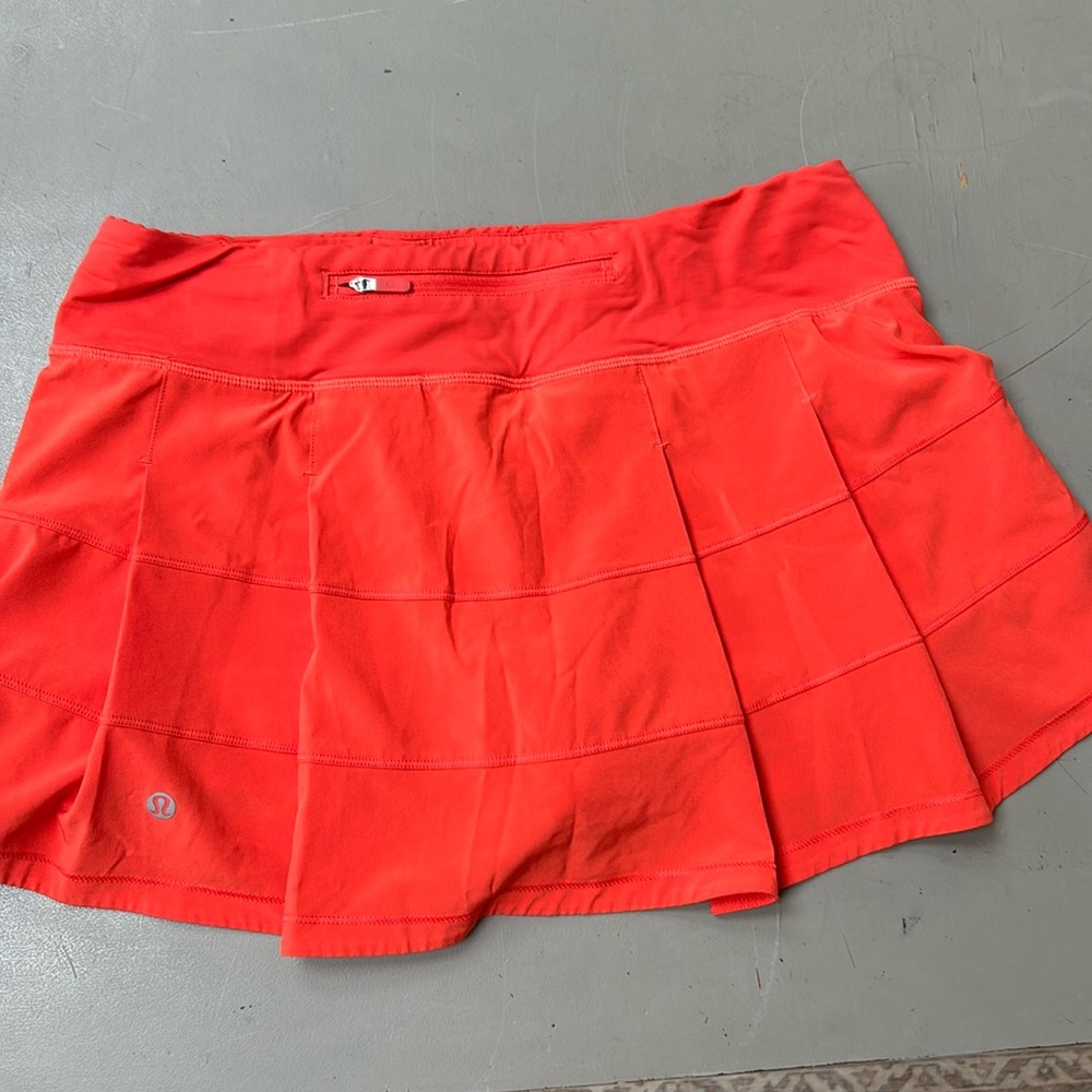 Lululemon tennis skirt orange size 6